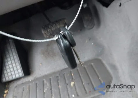 2004 Toyota Corolla Le из США, поврежденный, VIN 1NXBR32E64Z232573